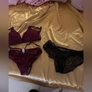 💕 lace bra/2 undies